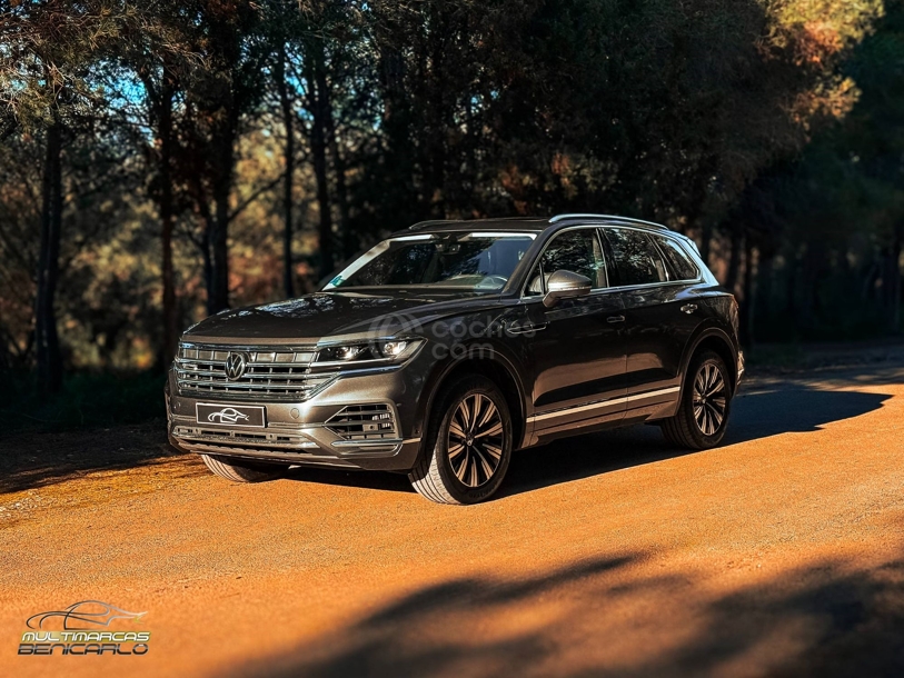 Foto del VOLKSWAGEN Touareg 3.0TSI V6 eHybrid Elegance 4Motion Tiptronic