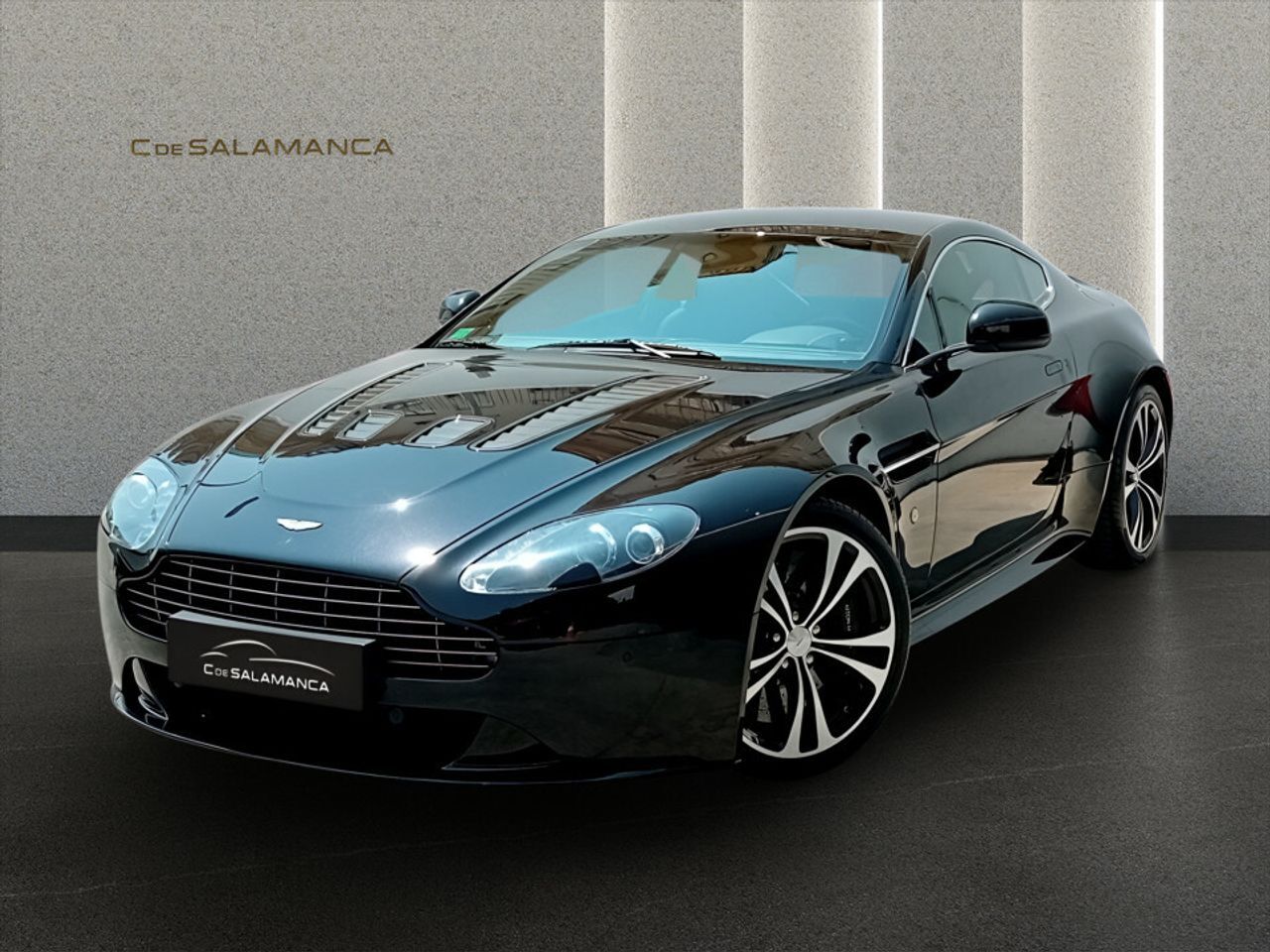 ASTON MARTIN Vantage (Coupé Manual) en Málaga