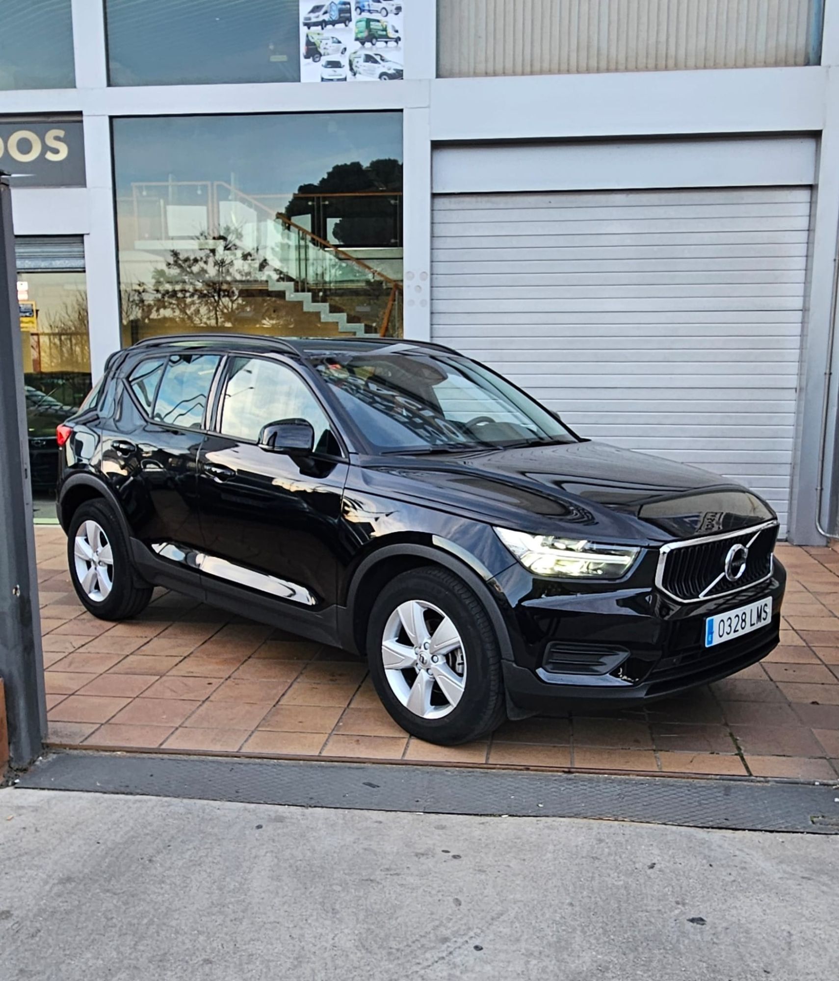 Foto del VOLVO XC40 T2 Momentum