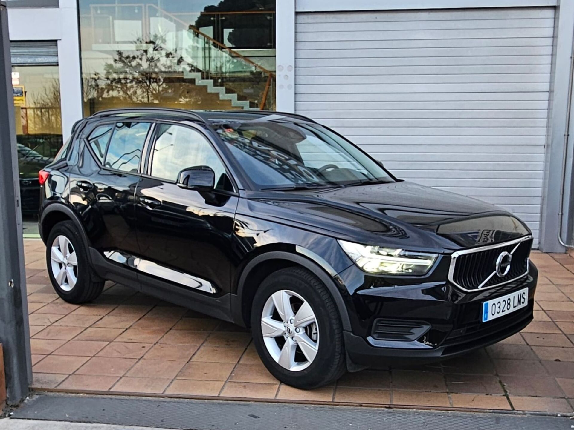 Imagen 2 de VOLVO XC40