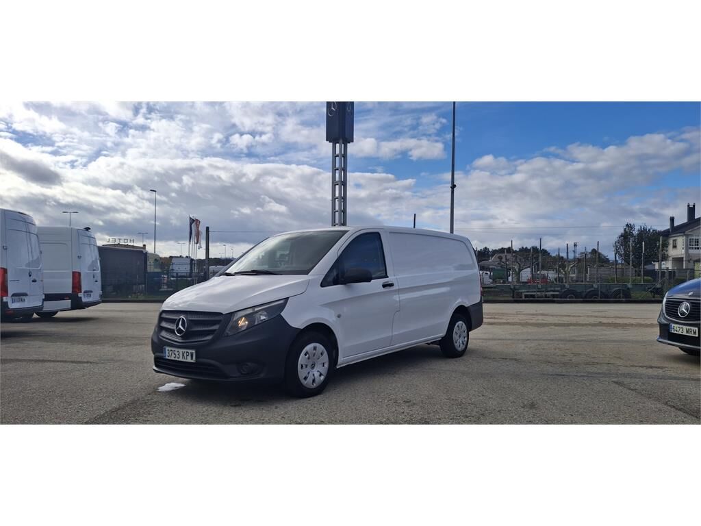 Foto del MERCEDES Vito Tourer 111 CDI Select Larga