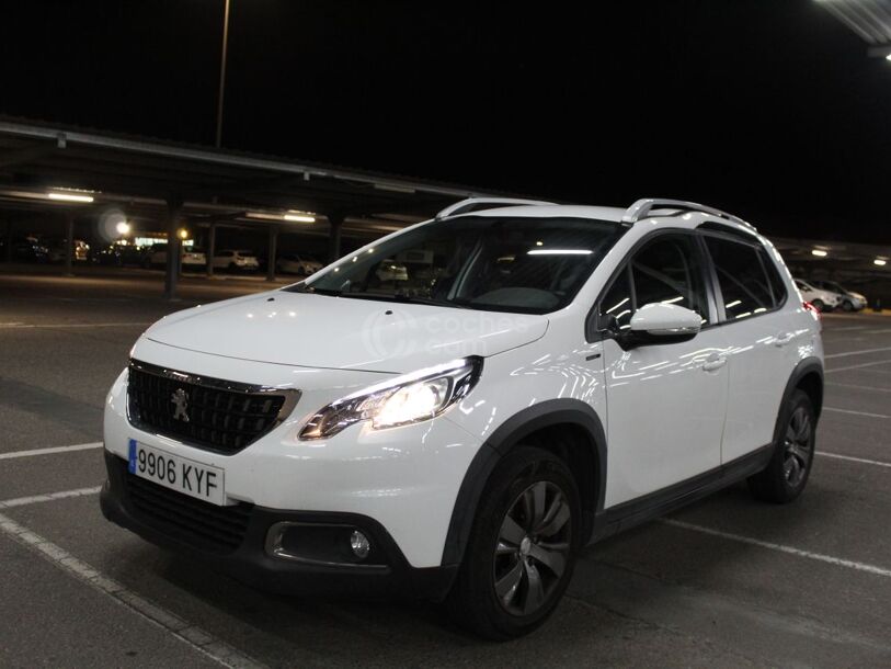 Foto del PEUGEOT 2008 1.2 PureTech S&S Signature 82