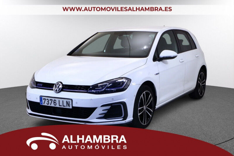 VOLKSWAGEN Golf (1.4 TSI GTE HYBRID DSG 5P) en Madrid
