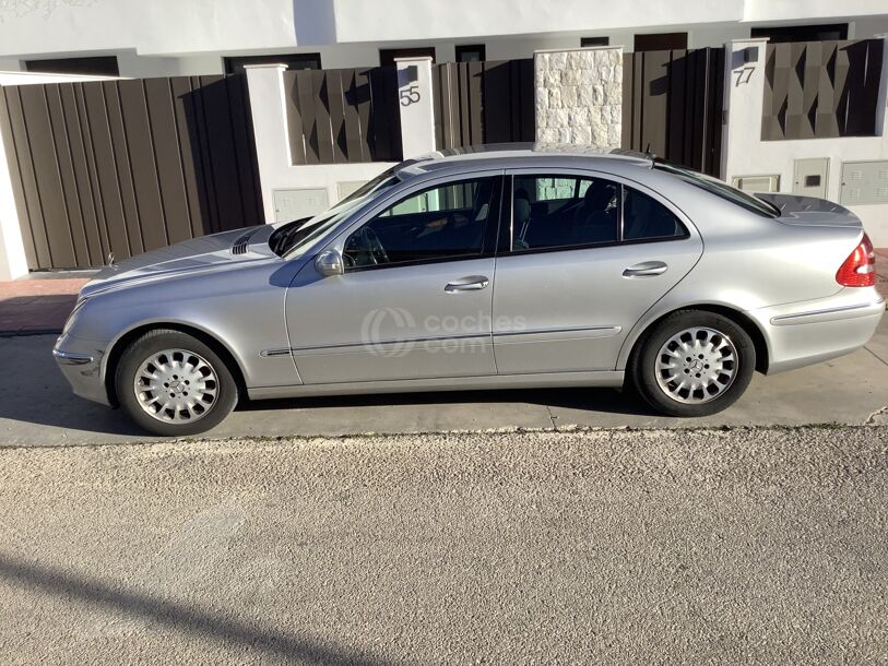 Foto del MERCEDES Clase E E 270 CDI