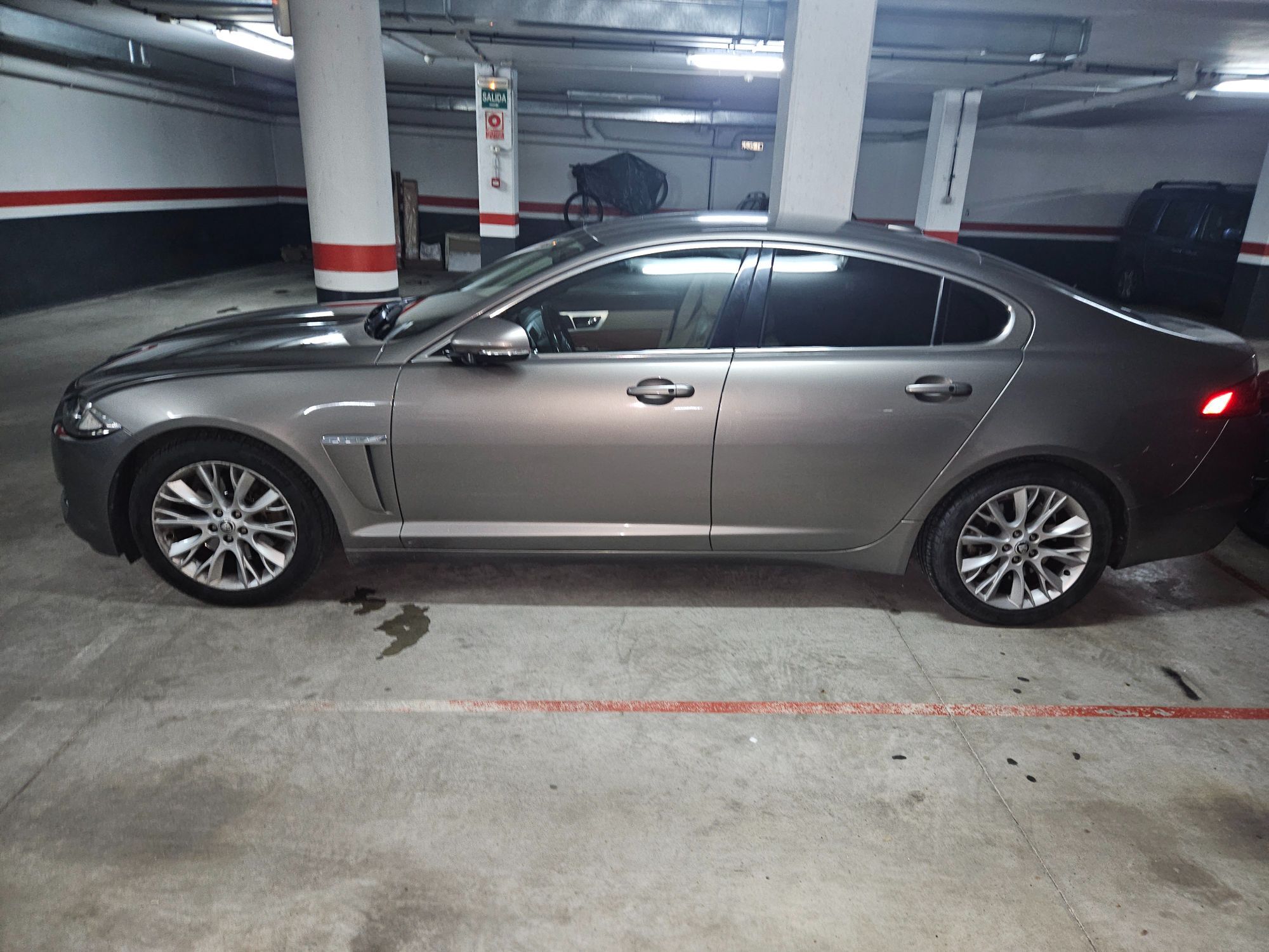 Foto del JAGUAR XF Sportbrake 2.2 Diesel Premium Luxury Aut.