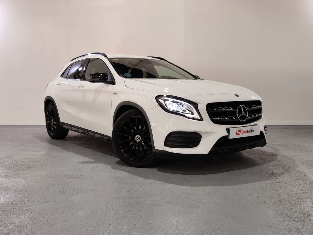 MERCEDES Clase GLA (GLA 200d AMG Line 7G-DCT) en Barcelona