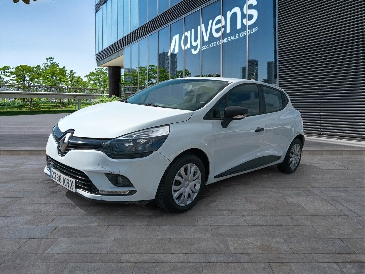 RENAULT Clio (Business Energy TCe 55 kW (75 CV)) en Madrid