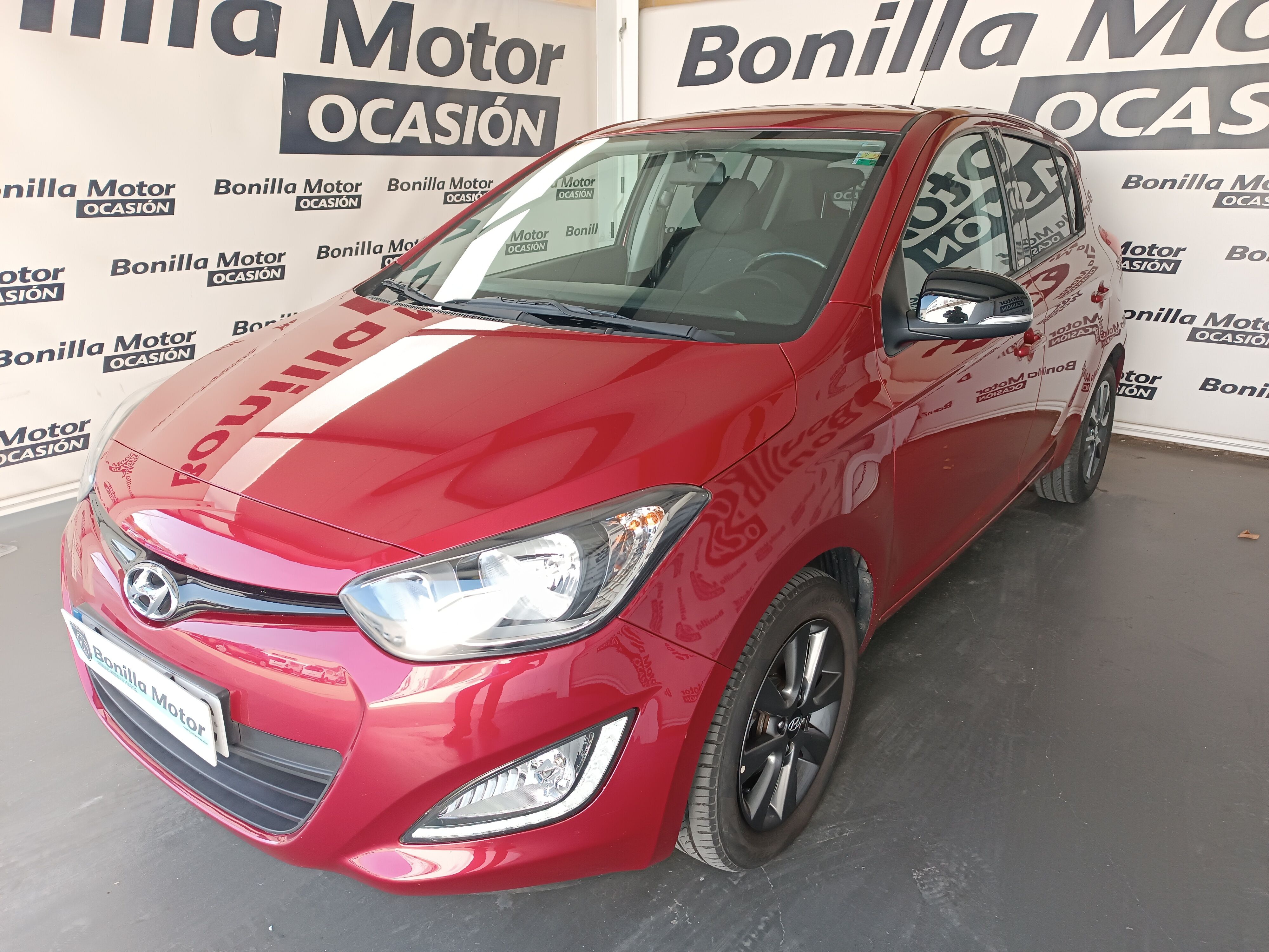 HYUNDAI i20 (1.2 MPI GO BRASIL 85 5P) en Toledo