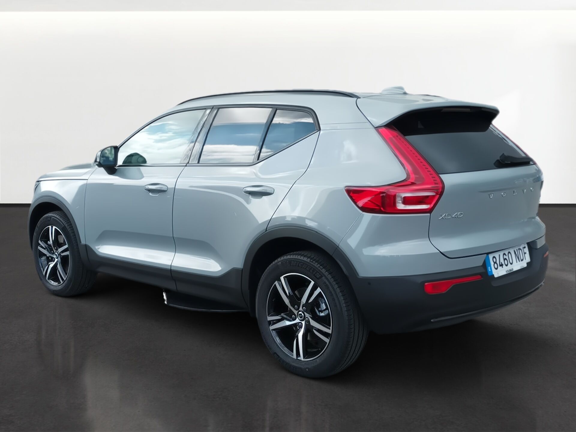 Imagen 2 de VOLVO XC40