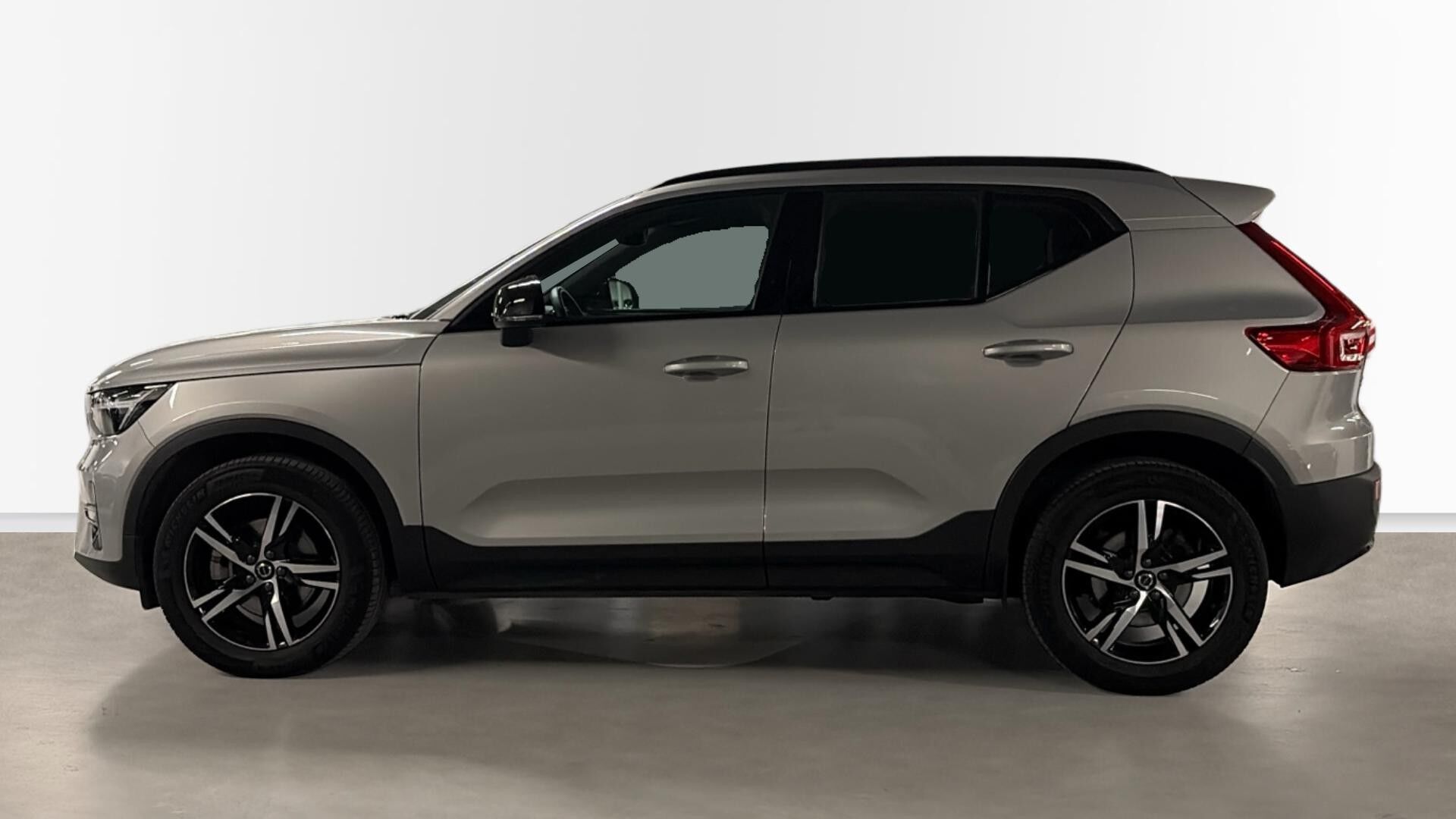 Foto del VOLVO XC40 B3 Plus Aut.