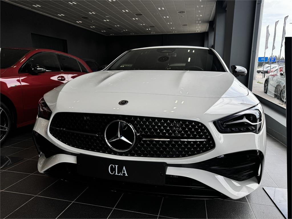 MERCEDES Clase CLA (CLA 200 D DCT) en Valencia