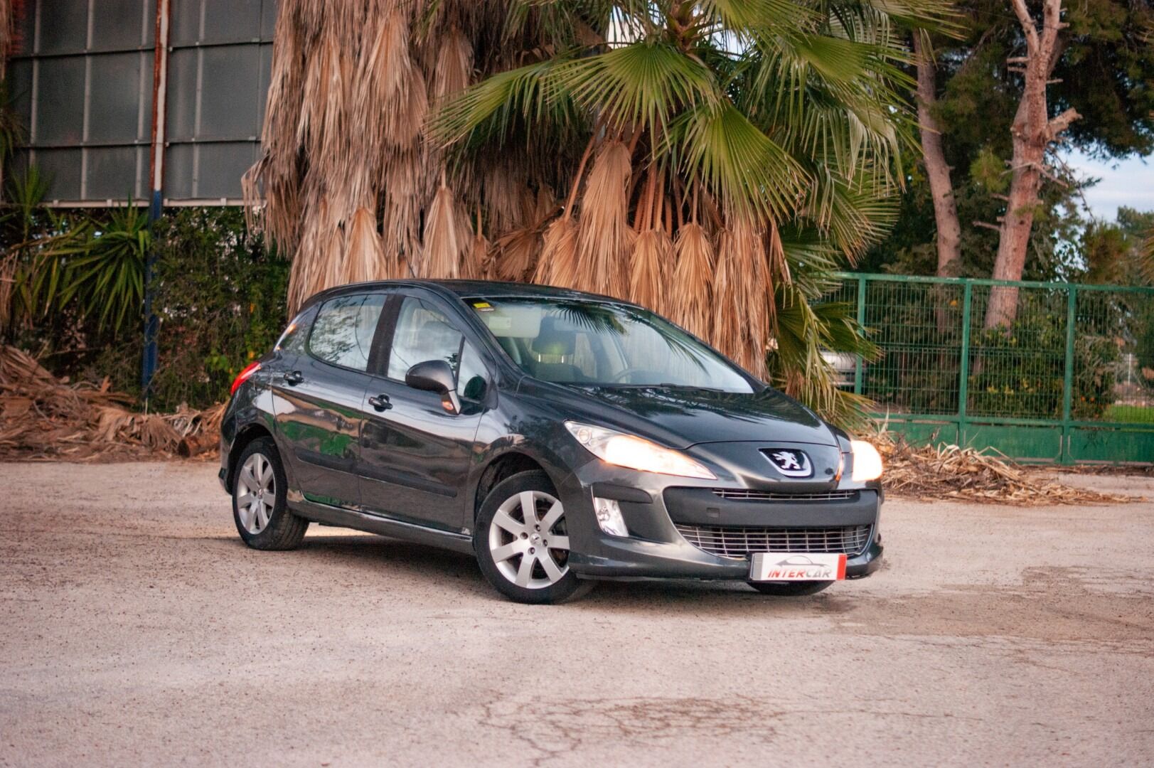 PEUGEOT 308 (Premium 1.6 HDI 110 FAP) en Murcia