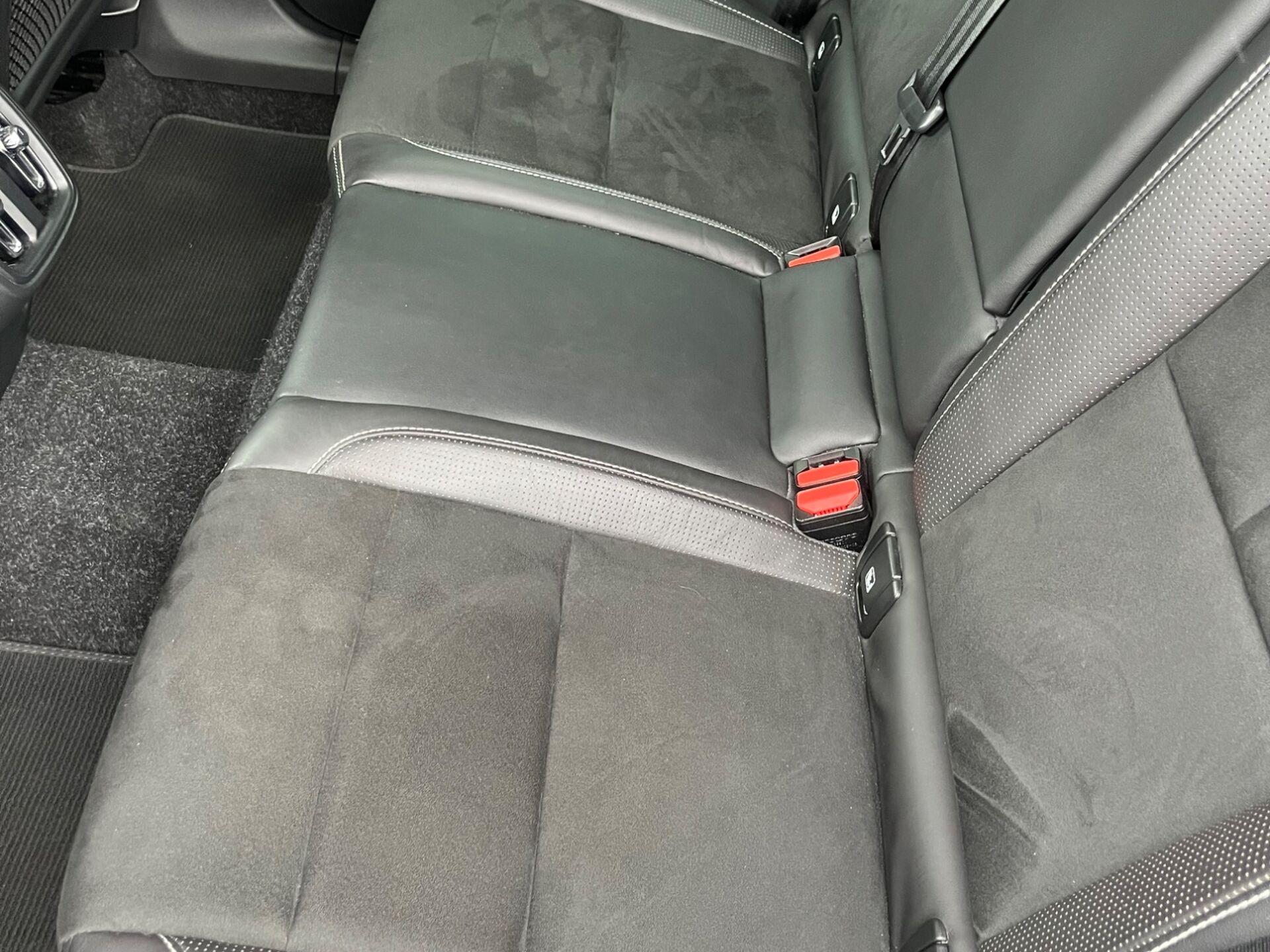 Imagen 2 de VOLVO XC40