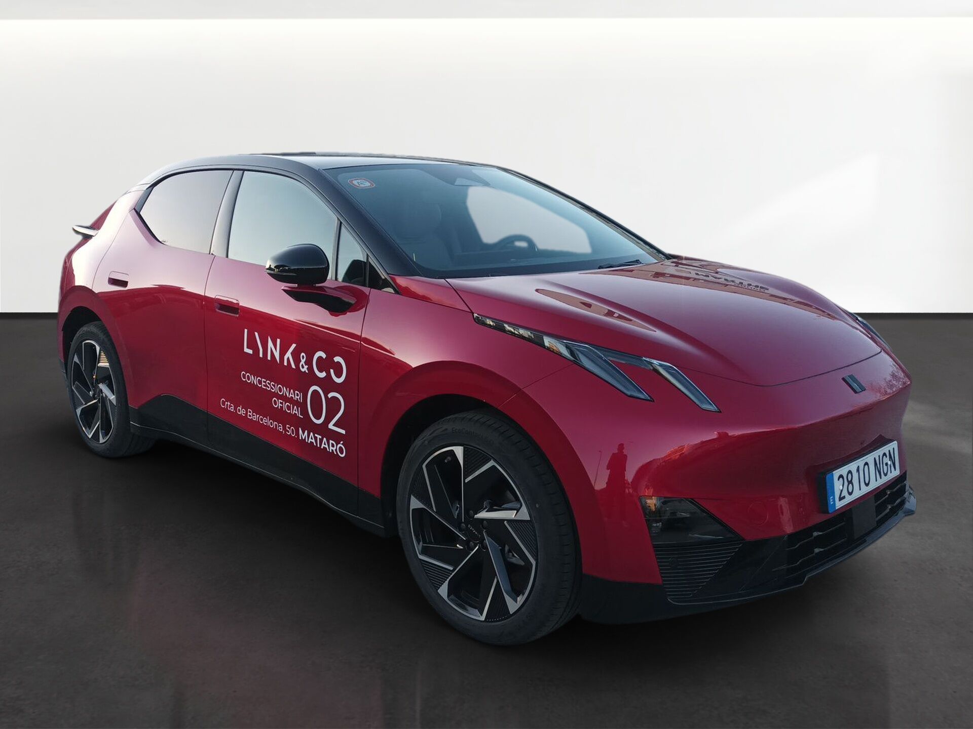 Imagen 1 de LYNK & CO 02