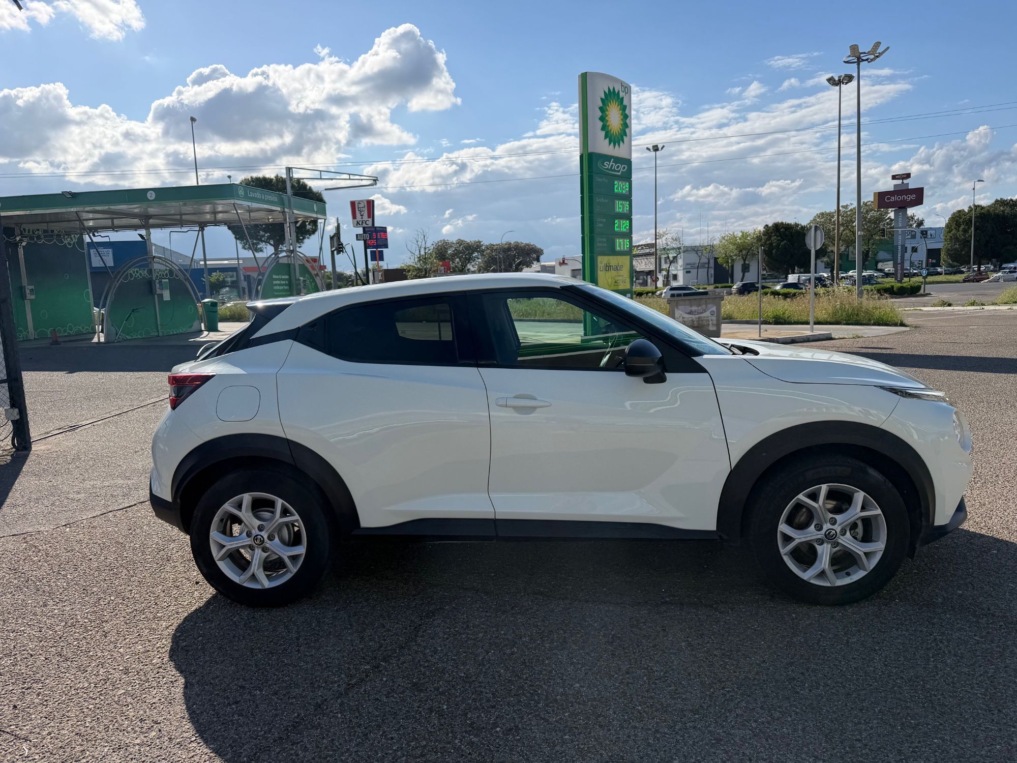 Foto del NISSAN Juke 1.0 DIG-T Acenta 4x2 114