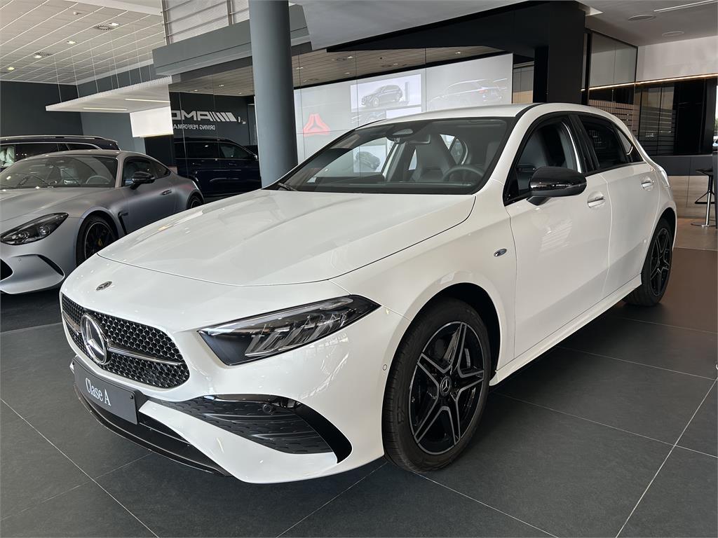 MERCEDES Clase A (A 250 e con tecnología híbrida EQ) en Valencia