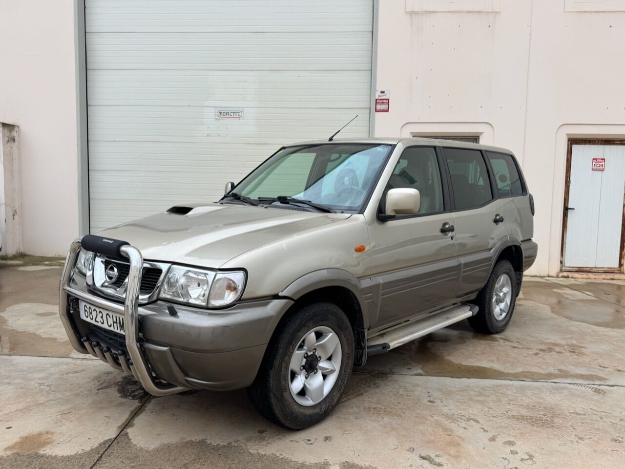 NISSAN Terrano (3.0 DI Luxury Aut.) en Lleida