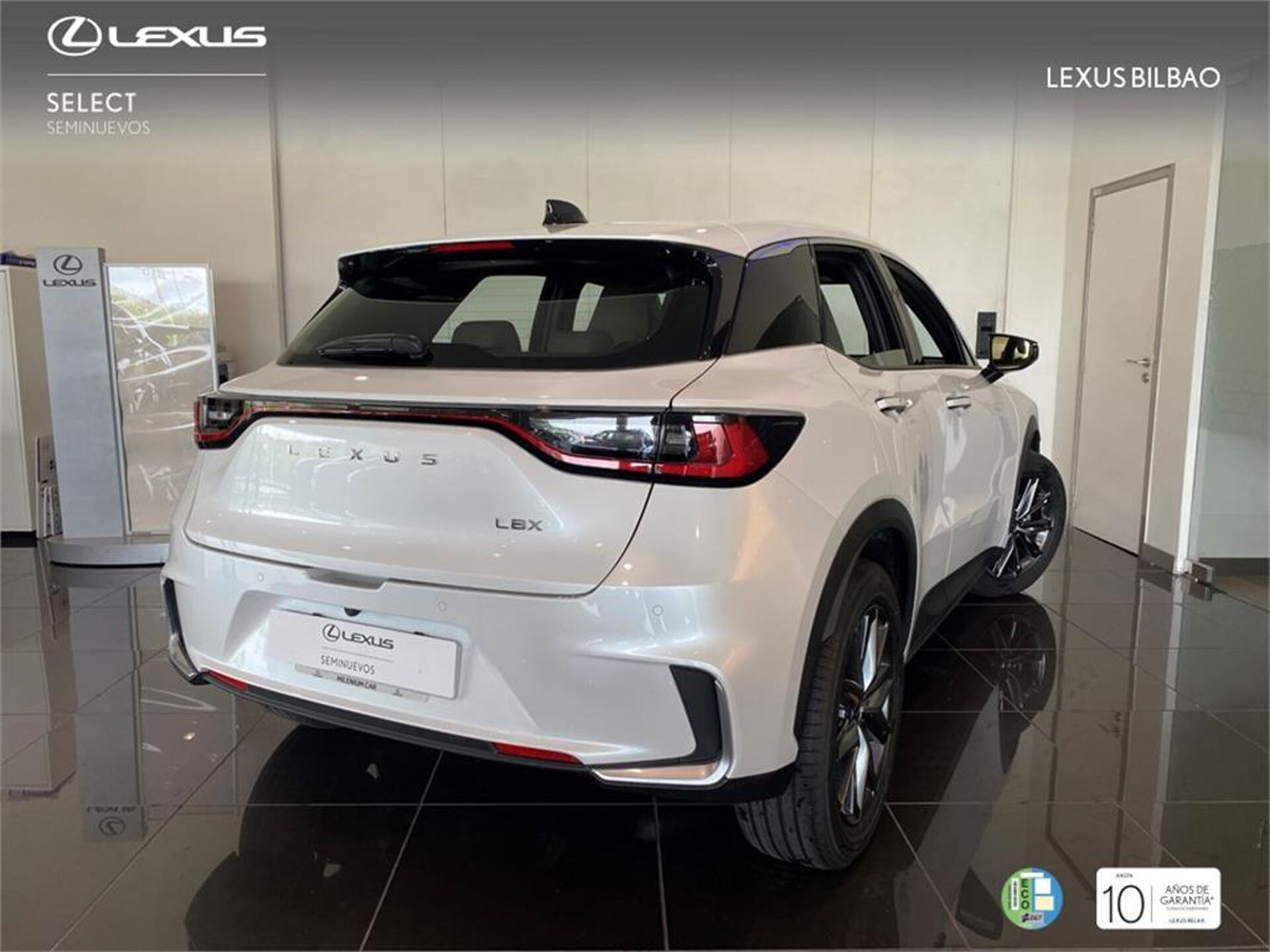 Imagen 2 de LEXUS LBX