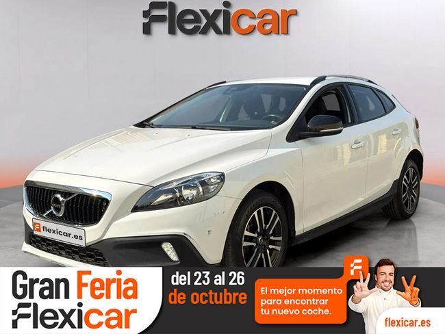 VOLVO V40 (2.0 D2 Cross Country Auto) en Cáceres