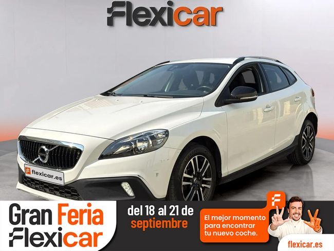 VOLVO V40 (2.0 D2 Cross Country Auto) en Cáceres