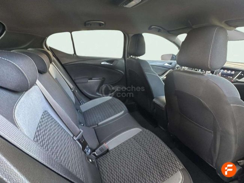 Foto del OPEL Astra 1.2T S-S Business Elegance 130