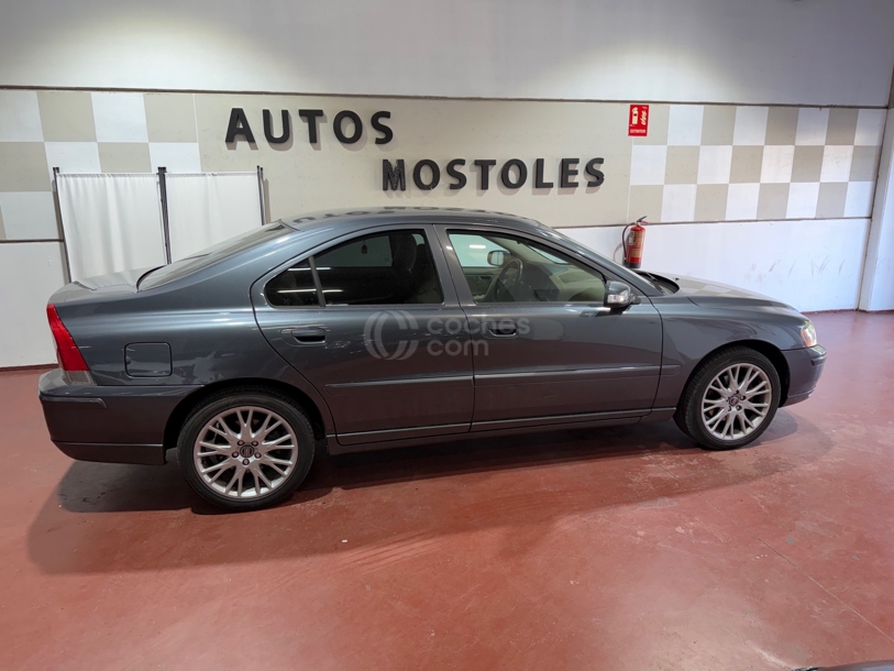 Foto del VOLVO S60 2.4D Momentum 163