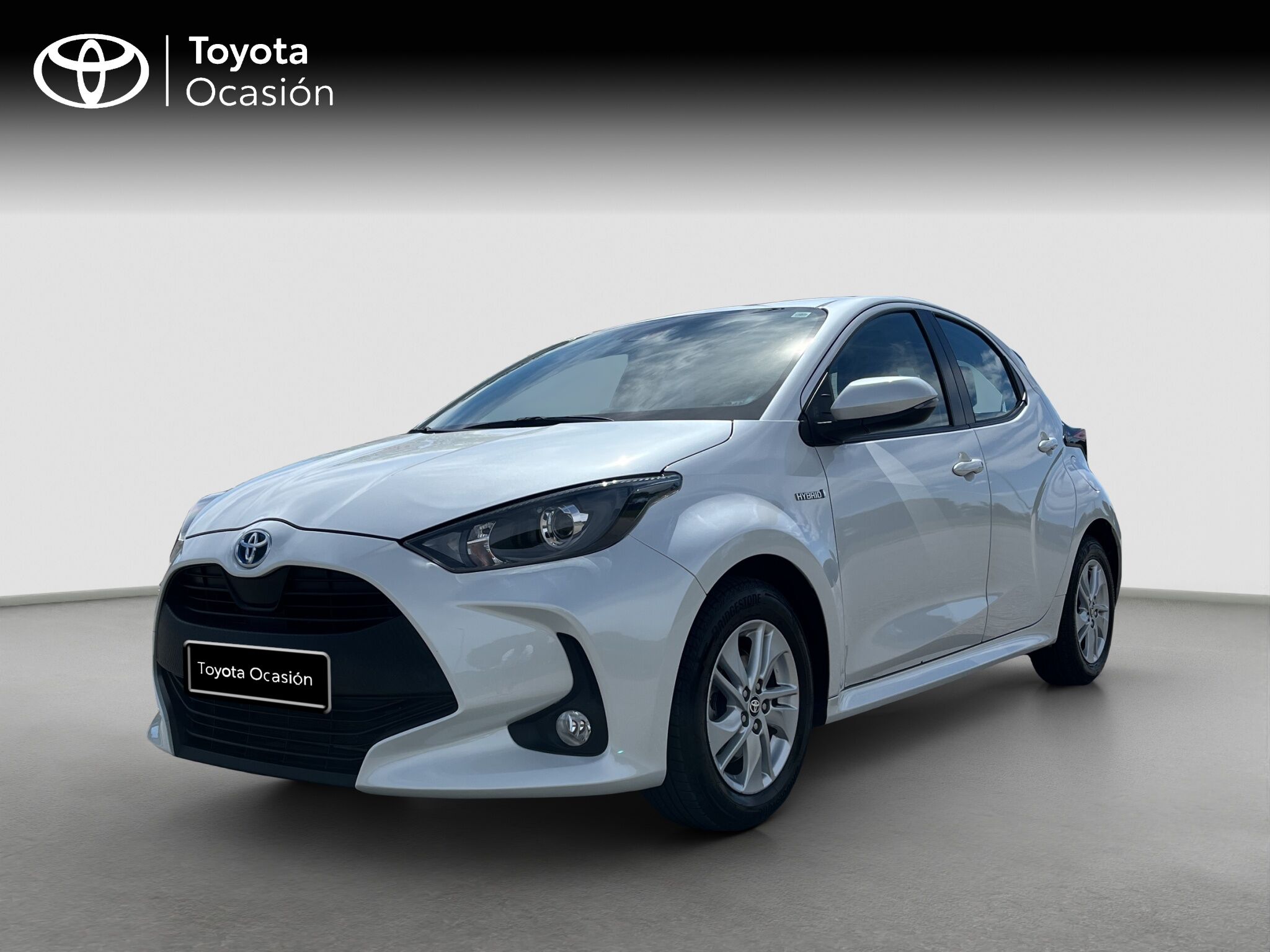 TOYOTA Yaris (1.5 VVT-I HEV ACTIVE TECH 116 5P) en Barcelona