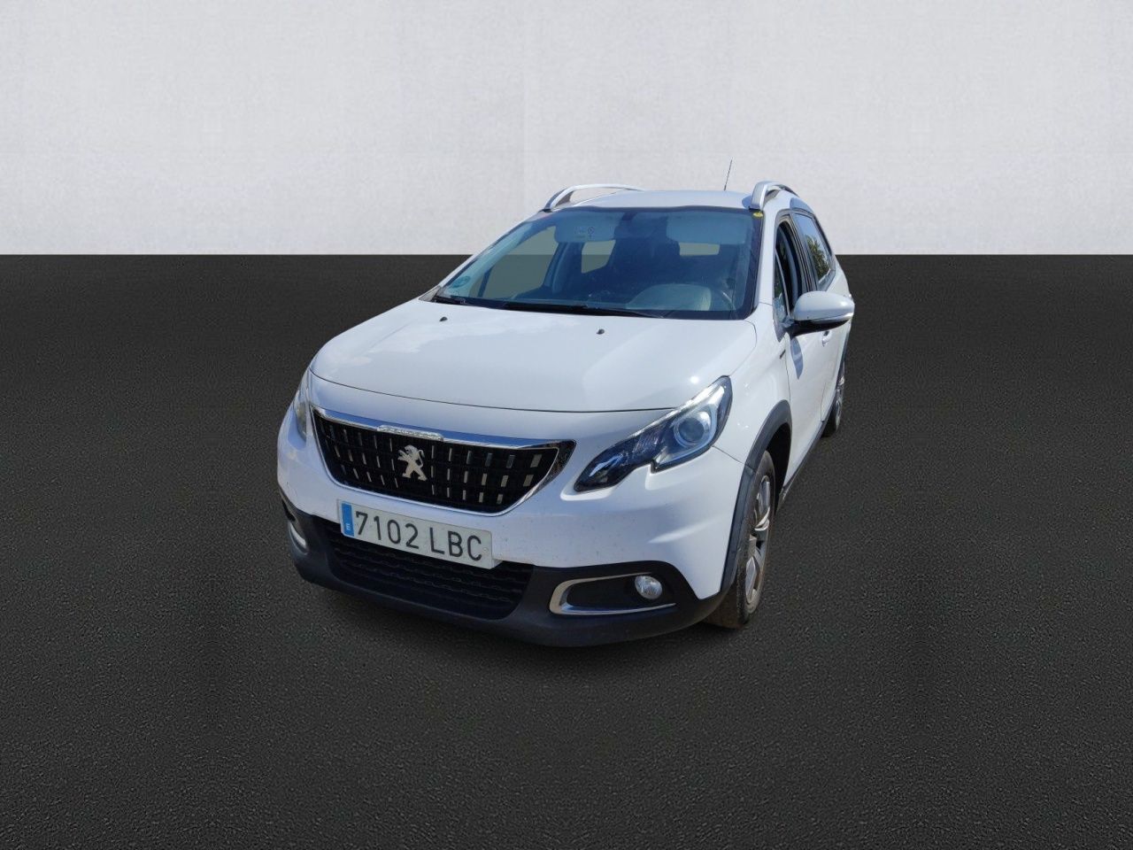 PEUGEOT 2008 (BlueHDi 100 Signature 73 kW (100 CV)) en Madrid