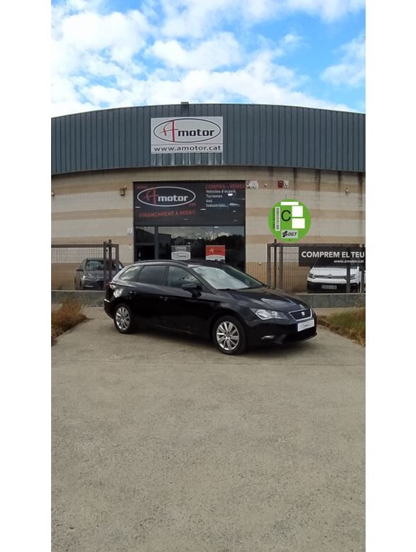 SEAT León (1.6TDI 110CV REFERENCE CONNECT 5P) en Girona