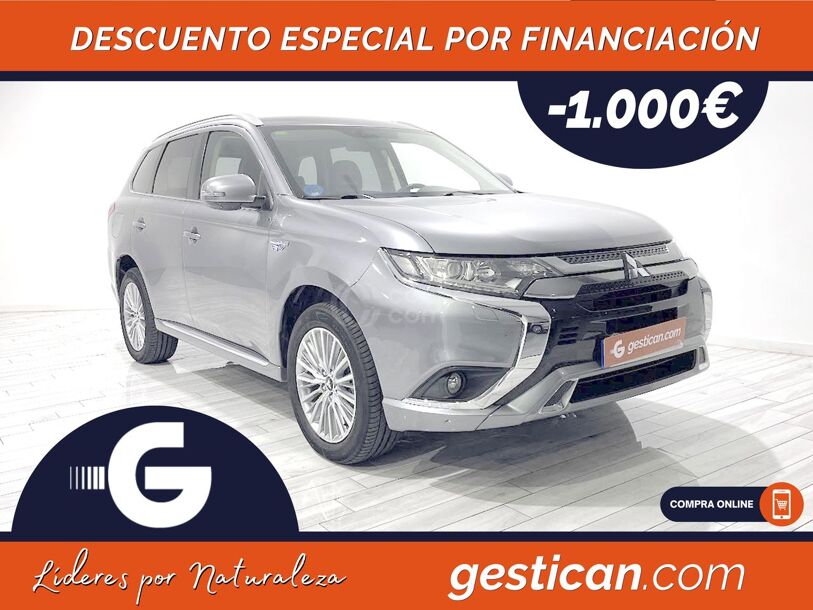 Foto del MITSUBISHI Outlander PHEV Kaiteki 4WD