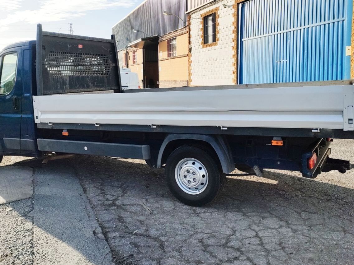 Foto del PEUGEOT Boxer Chasis Cabina 2.2HDI 435 L4 150