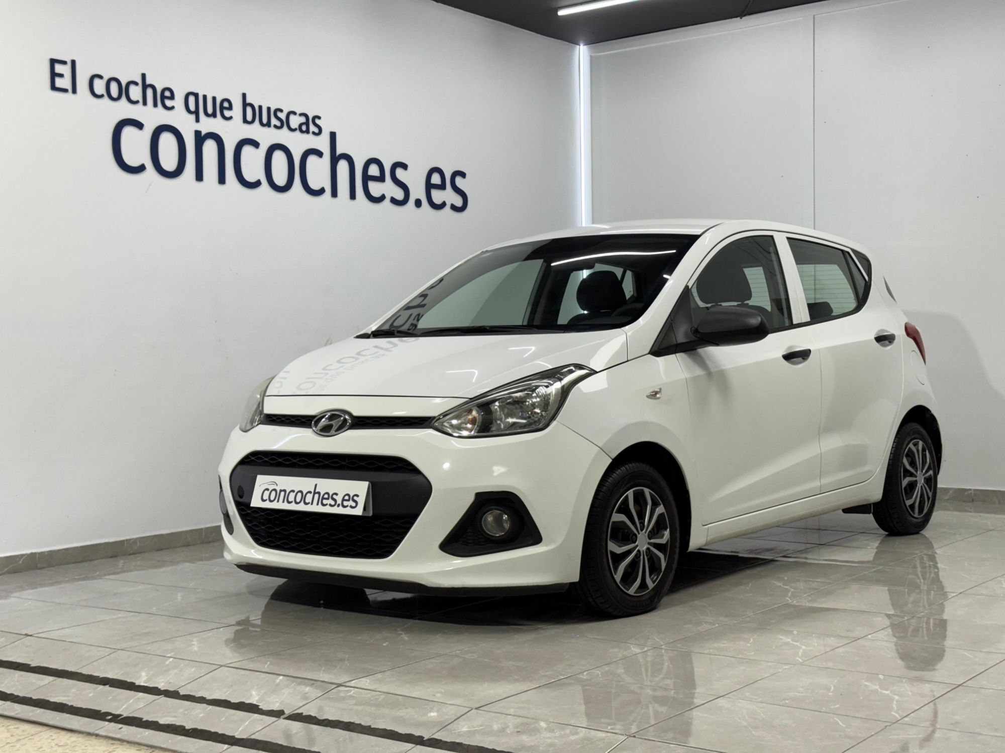 HYUNDAI i10 (1.0 Essence) en Alicante