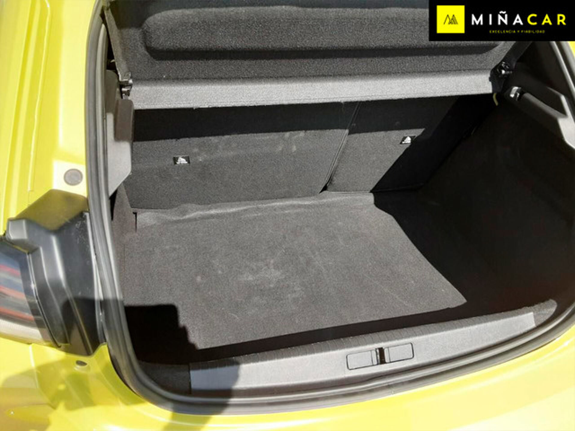 Imagen 3 de PEUGEOT 208