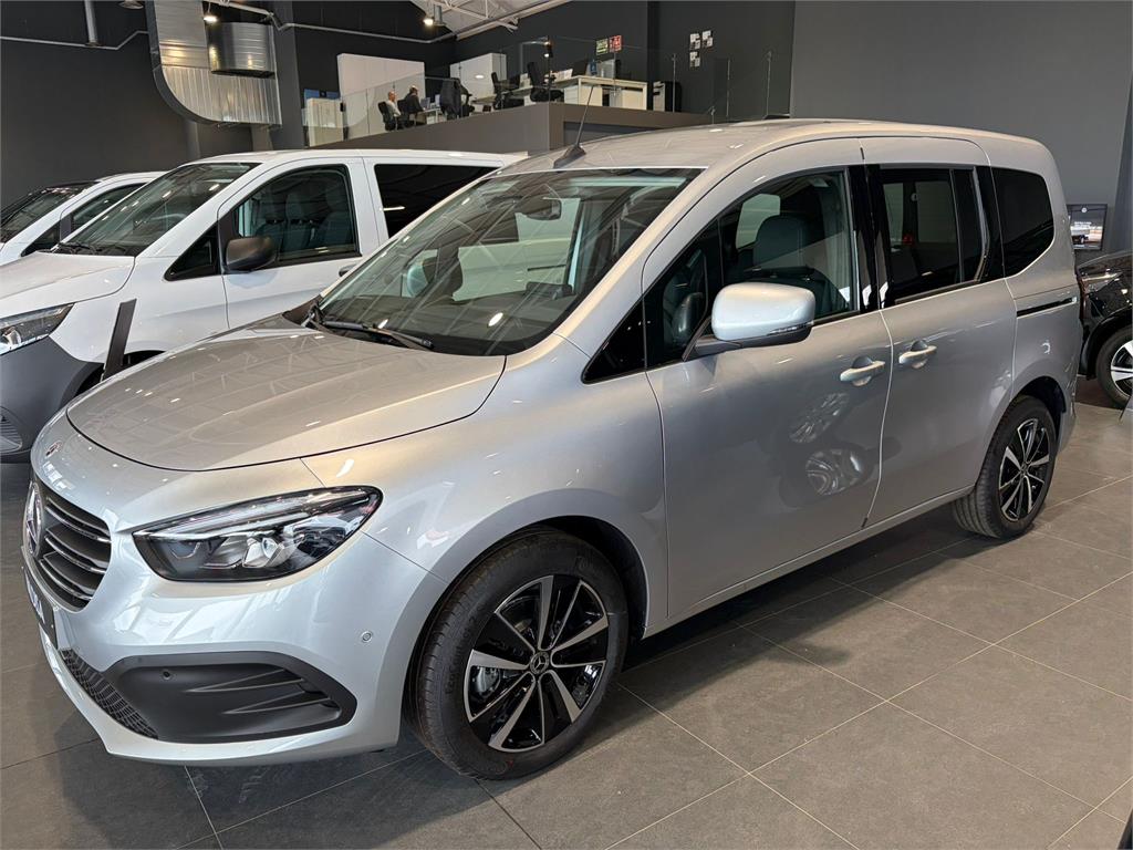 MERCEDES Clase T (180 d) en Valencia