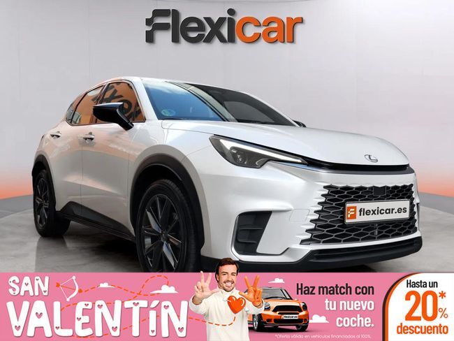 Foto del LEXUS LBX Elegant+