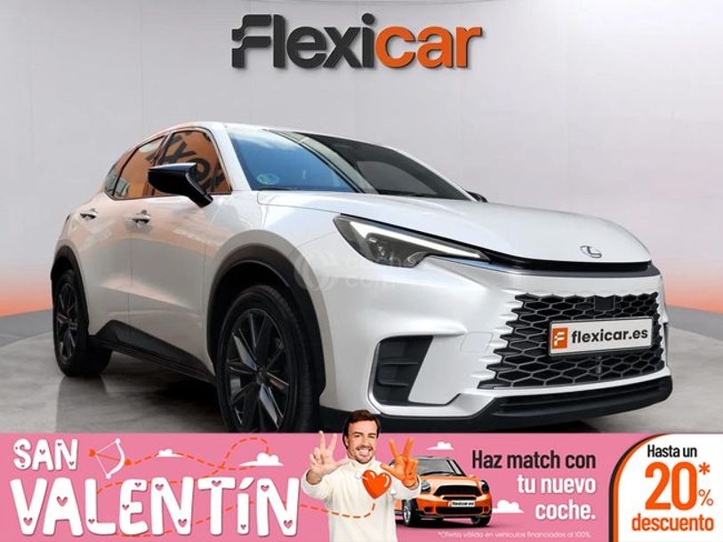 Foto del LEXUS LBX Elegant+