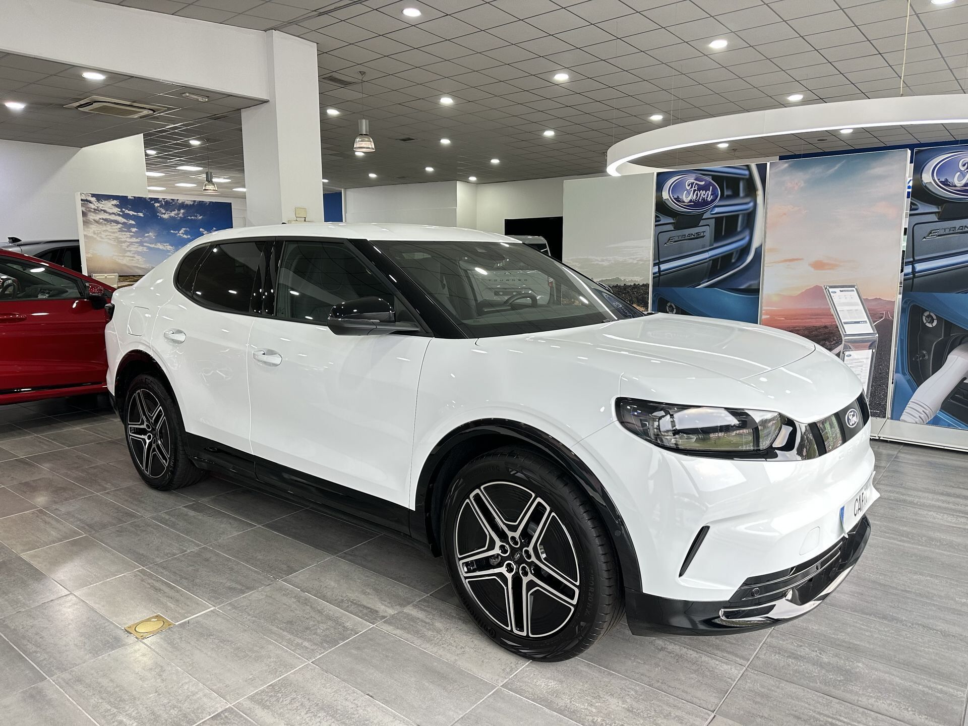 FORD Capri (CX740L Premium R. Est. RWD 52kWh 170CV) en Guipúzcoa