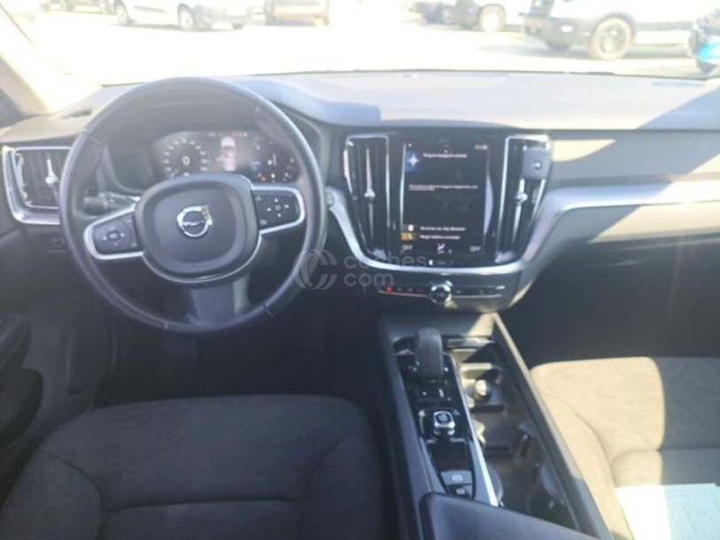 Foto del VOLVO V60 B4 Momentum Aut.