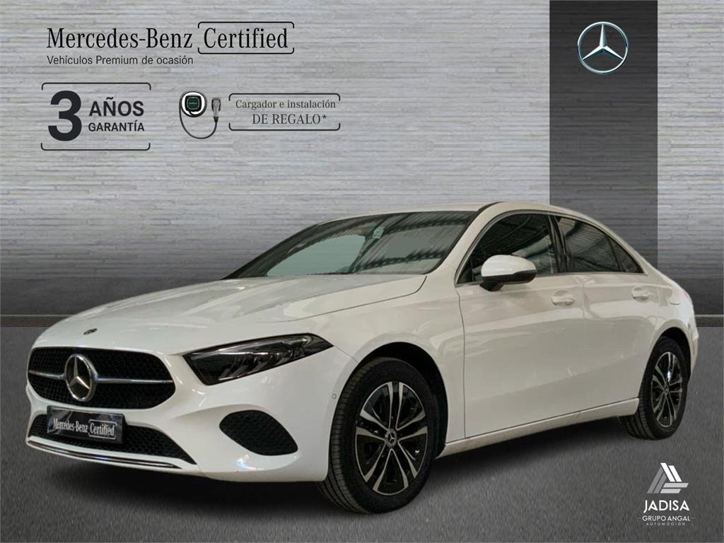 MERCEDES Clase A (A 250 e Sedán) en Jaén