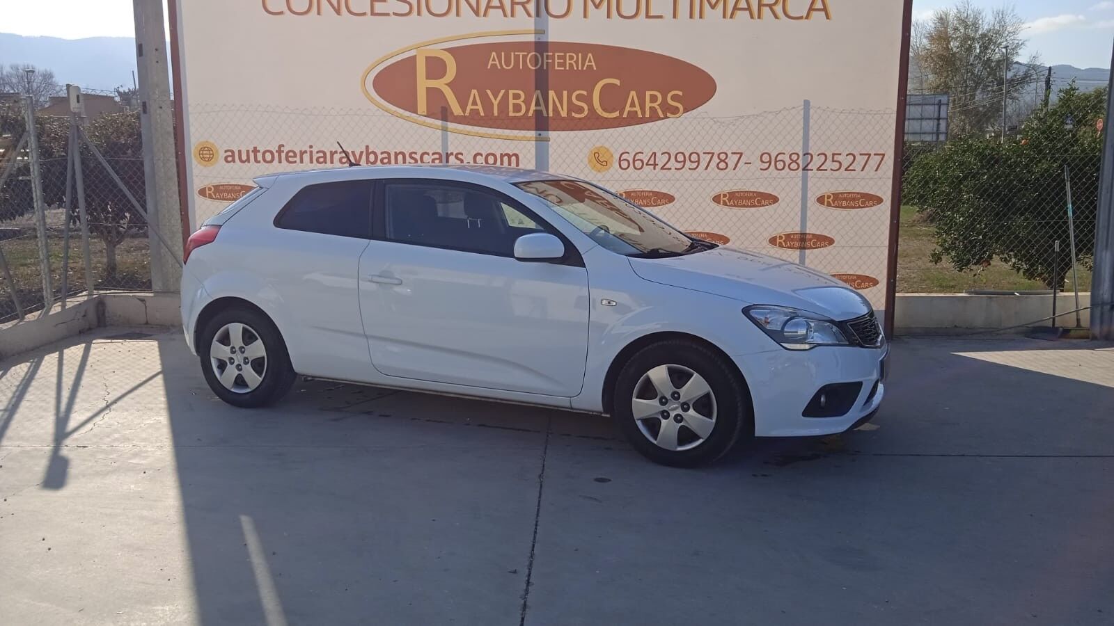 KIA Ceed (Cee´d 1.4 Drive 105) en Murcia