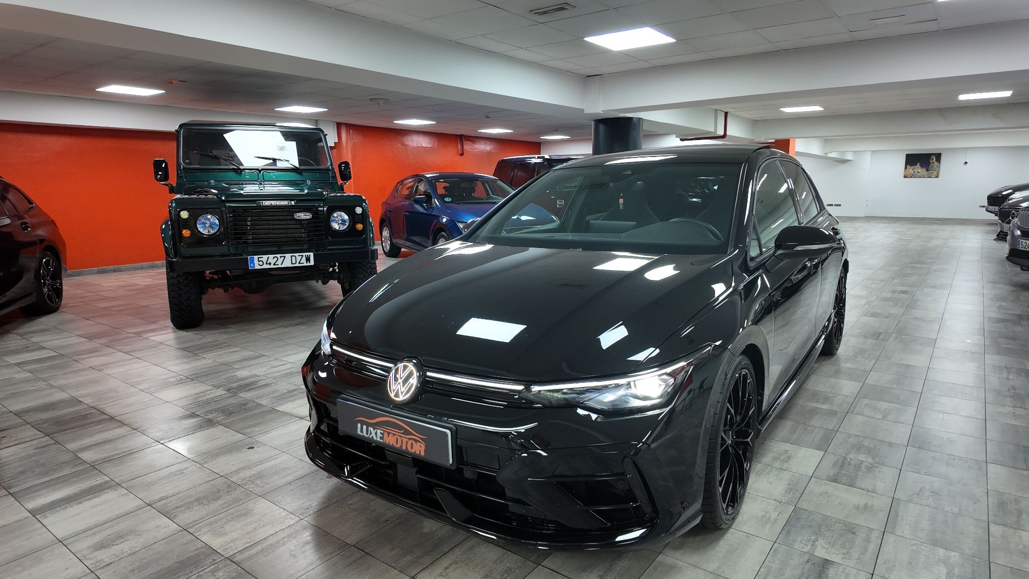 VOLKSWAGEN Golf (2.0 TSI R Black Edition DSG 4Motion 245kW) en Madrid