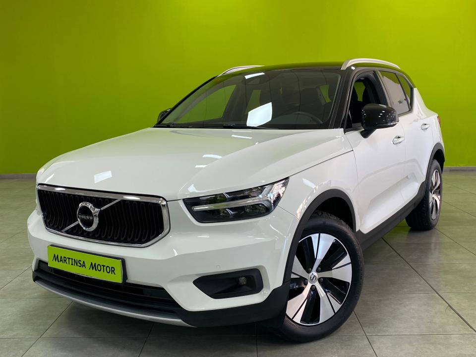 VOLVO XC40 (Momentum Pro T2 1.5 129CV Auto) en Málaga