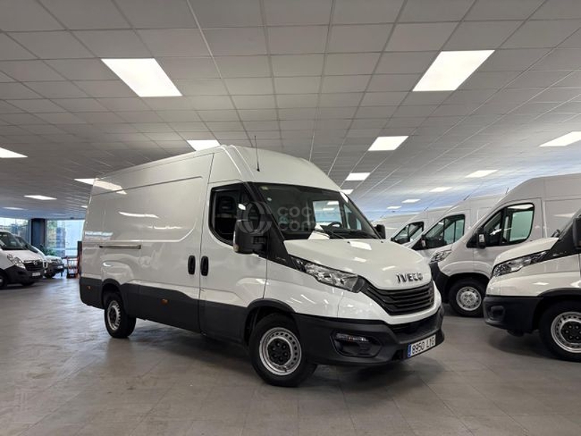 Foto del IVECO Daily Furgón 35C16 V 3520L H2 12.0 156