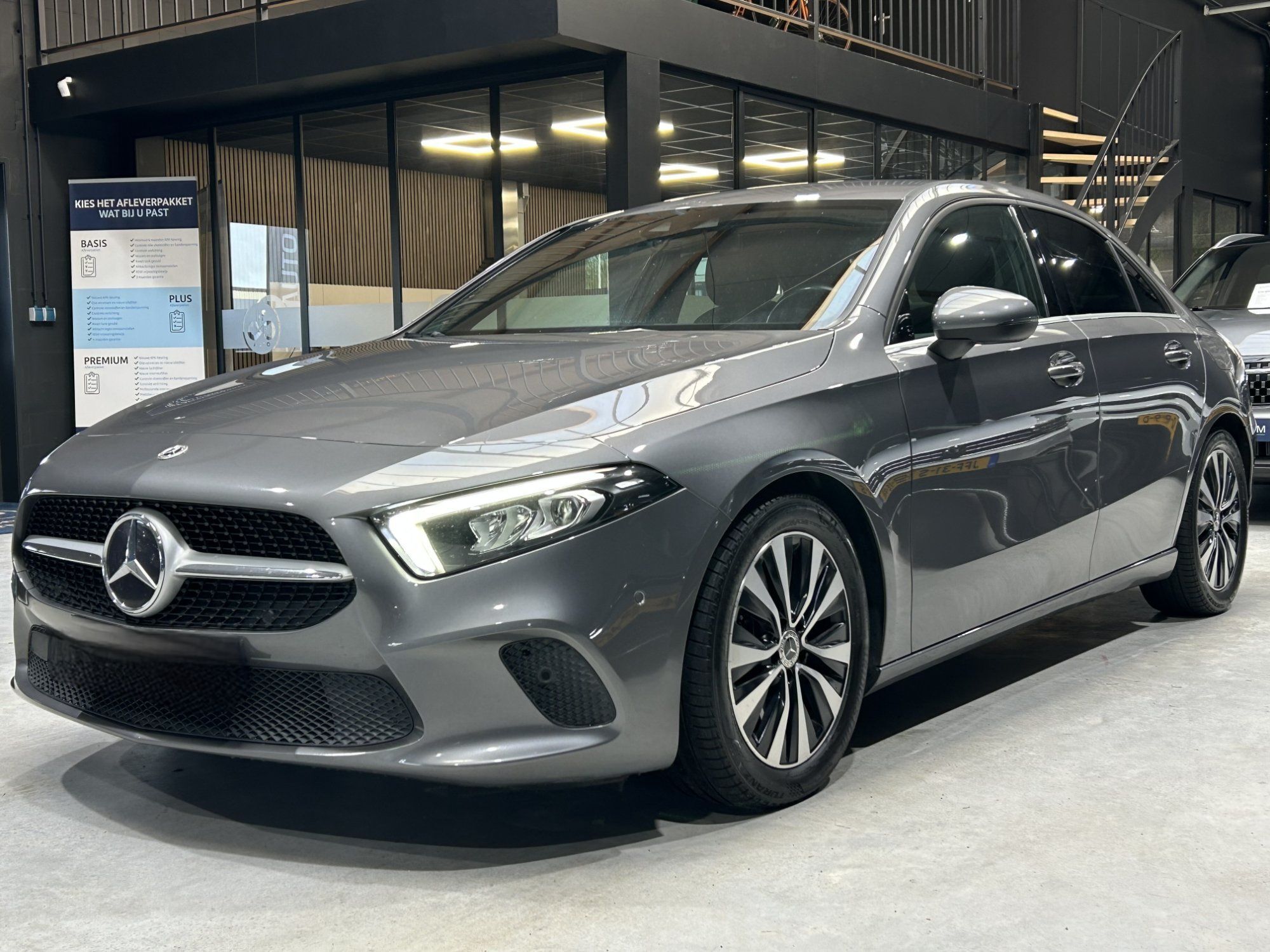 MERCEDES Clase A (A 220d 8G-DCT) en Madrid