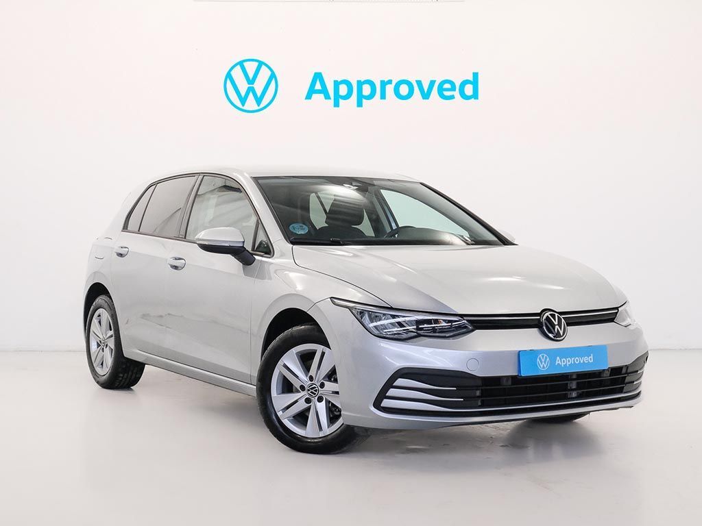 VOLKSWAGEN Golf (Life 1.5 TSI 96 kW (130 CV)) en Barcelona