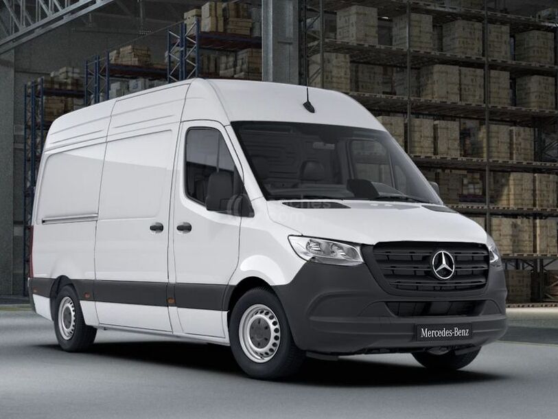 Foto del MERCEDES Sprinter Furgón 215CDI Medio T.E. tD