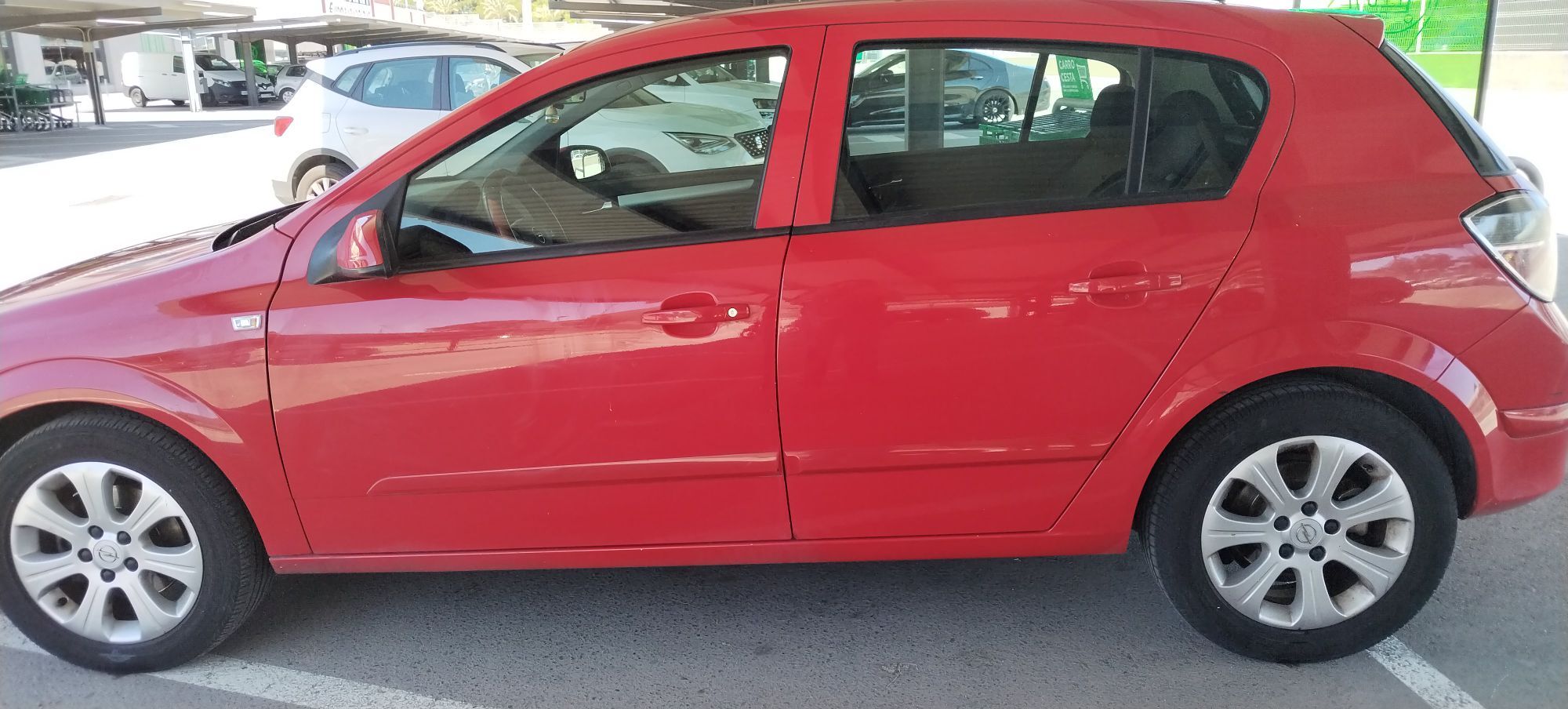 Foto del OPEL Astra GTC 1.6 Enjoy 115