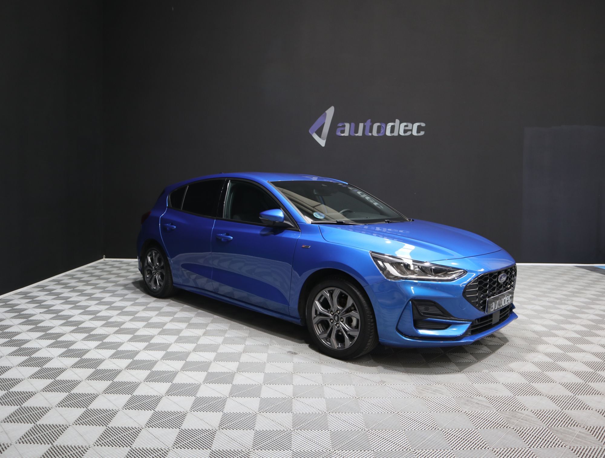FORD Focus (1.0 Ecoboost MHEV ST-Line 125) en Valencia