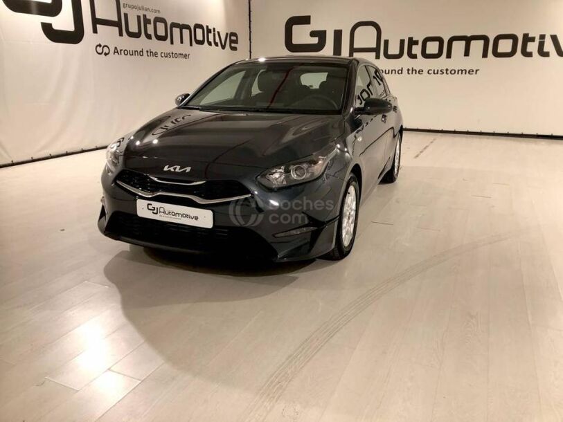 Foto del KIA Ceed 1.6 MHEV iMT Eco-Dynamics Drive 136
