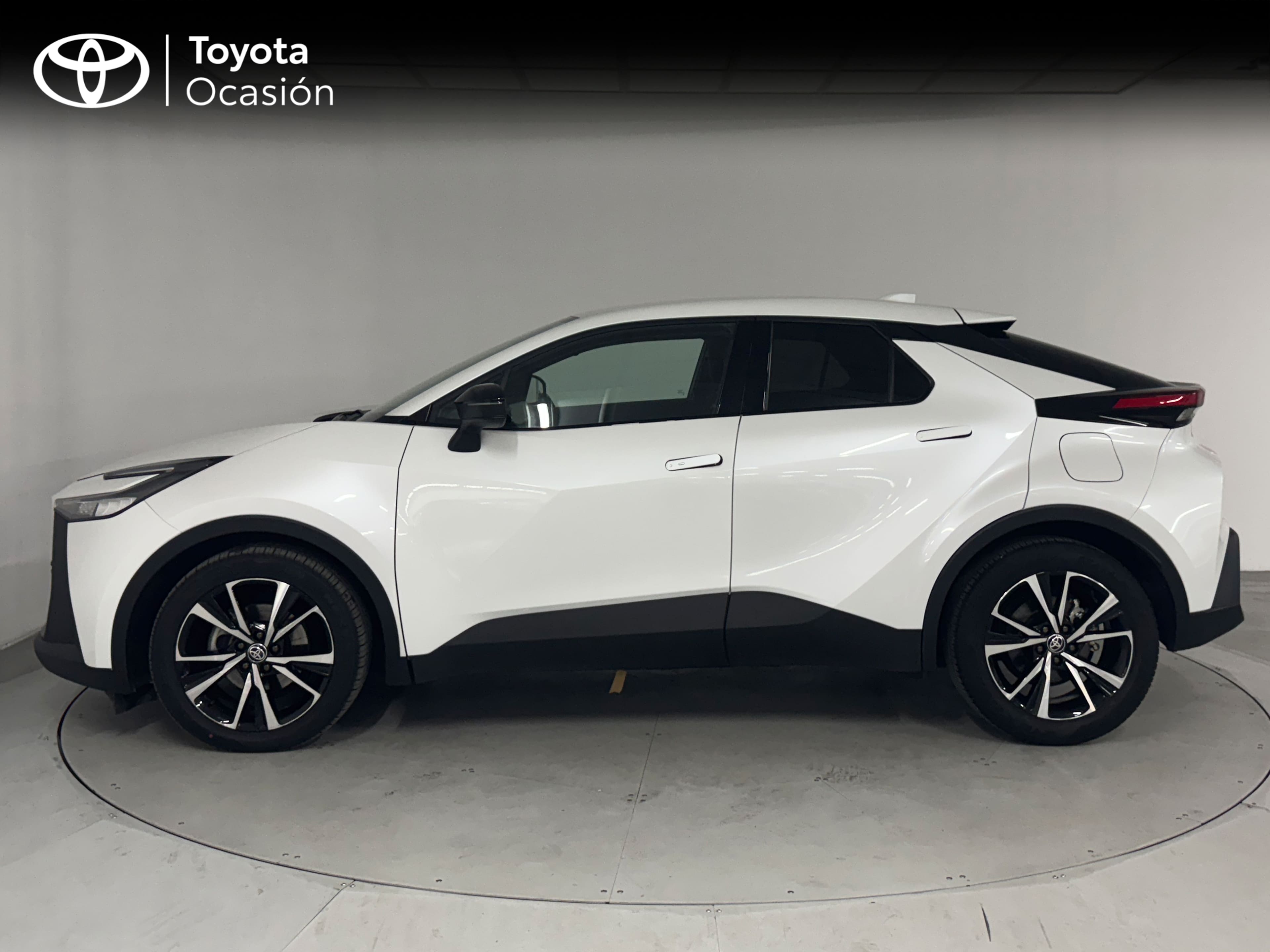 Foto del TOYOTA C-HR 140H Advance
